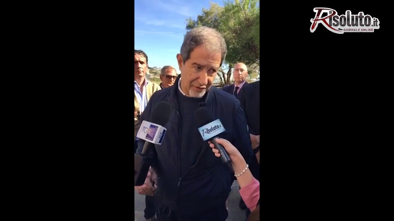 Musumeci ai sindaci siciliani che dovranno utilizzare le ruspe: "Legittimo aver paura, ma lo Stato li supporti"