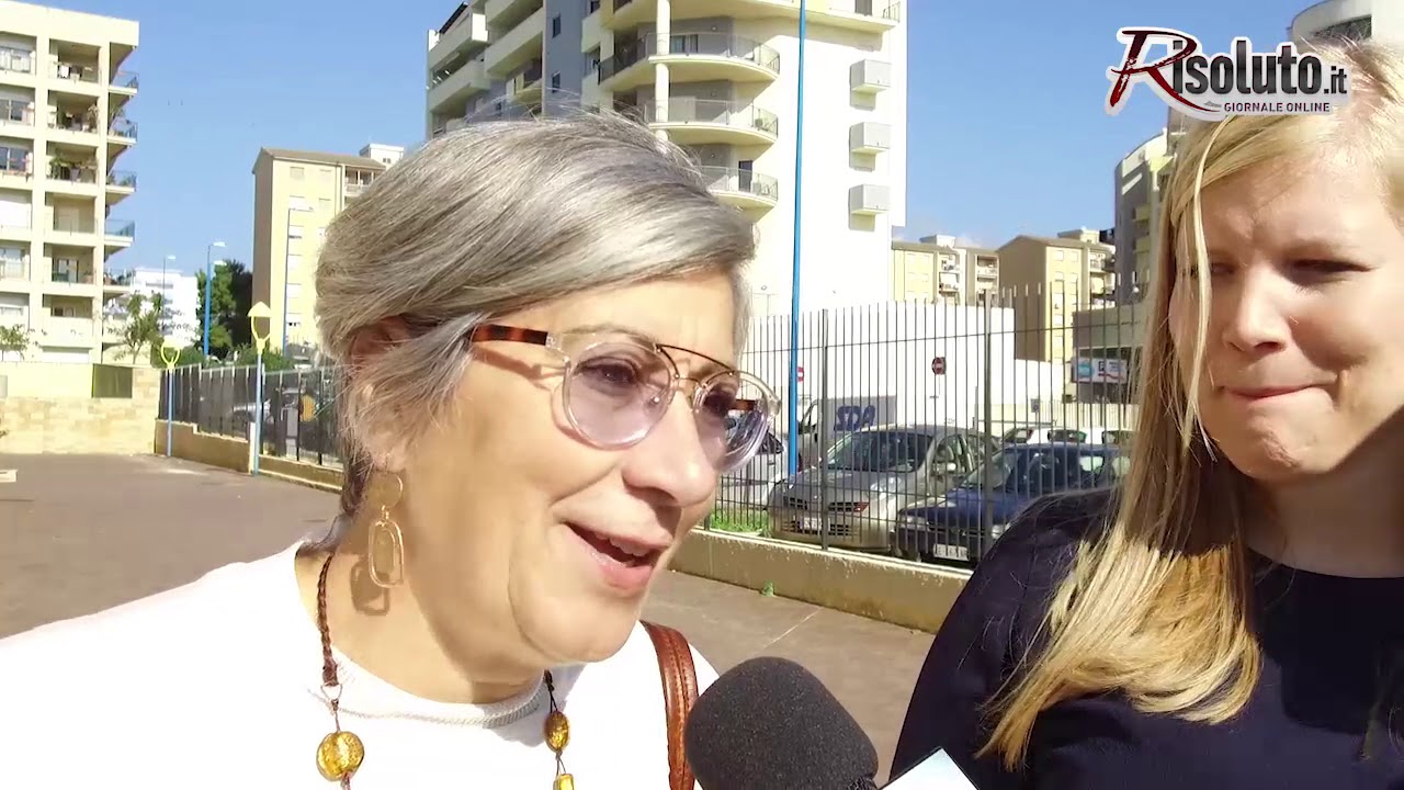 Erasmus al liceo scientifico "Fermi" di Sciacca con 34 studenti ospiti di famiglie saccensi che visitano il Museo del Carnevale