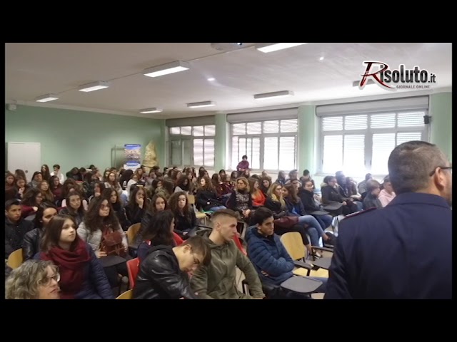 Applicazione "youpol" per contrastare la microcriminalità, la polizia incontra gli studenti del "Fermi" di Sciacca