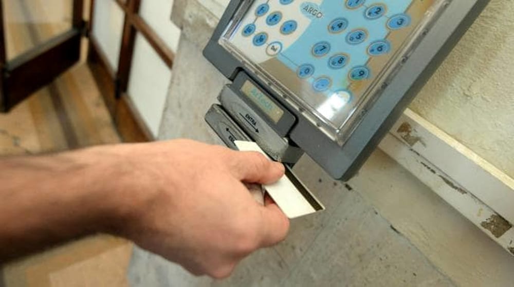 Licenziati cinque dipendenti regionali per assenteismo