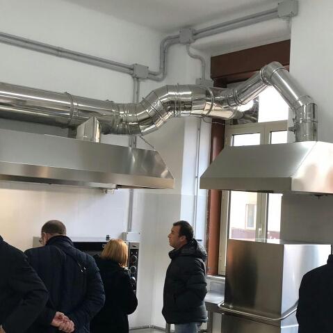 A Santo Stefano di Quisquina sindaco, giunta e consiglio si riducono le indennita' e acquistano le cucine per la mensa scolastica