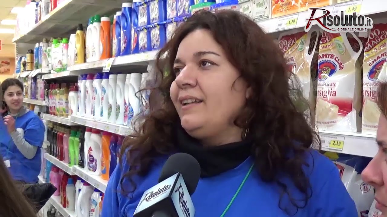 I ragazzi di "Crescere Insieme" al supermarket, Rita Montalbano: "Operativi e impegnati, il lavoro è un diritto di tutti"
