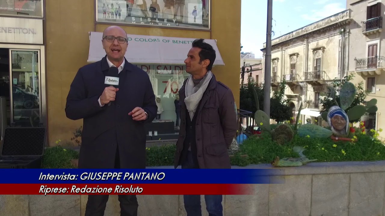 Danneggiate le aiuole di via Licata curate da Fabio Venezia: "Sono stati dei ragazzini, sbagliato criminalizzare l'intera città"