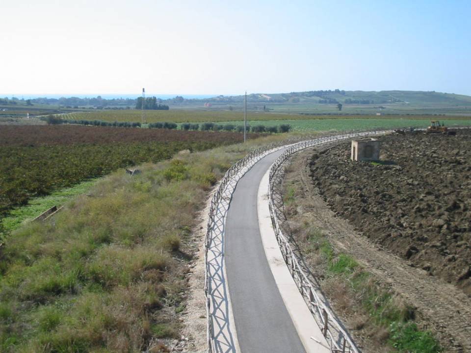 Pista ciclabile Menfi-Porto Palo: i consiglieri comunali di "Idea Menfi" attaccano l'amministrazione comunale