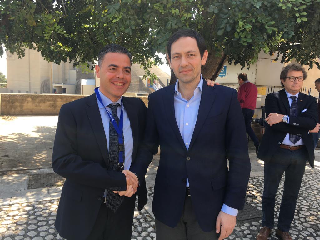 Più che ottimista l'assessore regionale Ruggero Razza oggi a Sciacca: "In un anno e mezzo, riusciremo a risolvere le carenze di organico nella sanita"