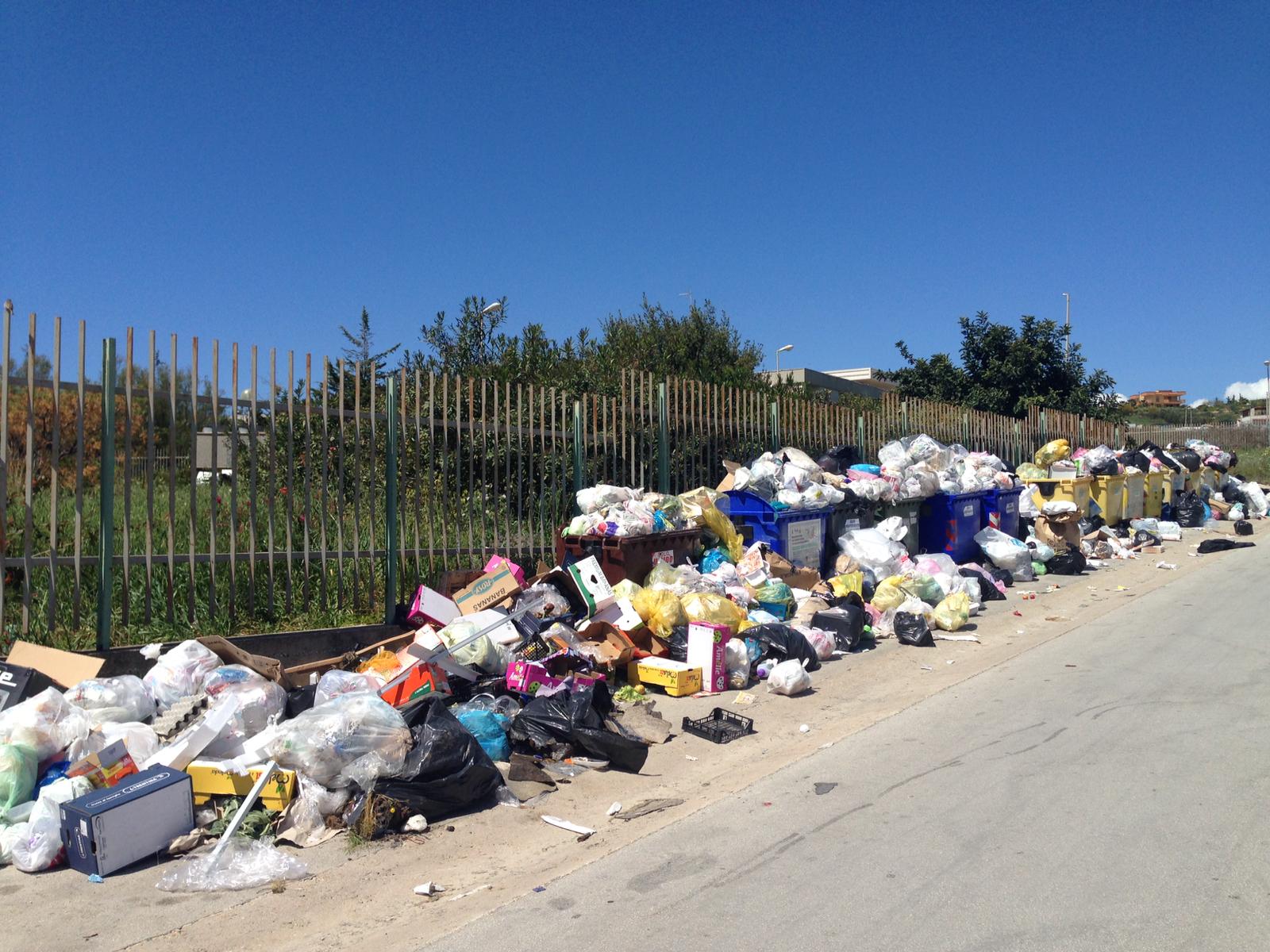 A Sciacca e' allarme igienico-sanitario in contrada Tabasi-Guardabasso, il mancato ritiro dell'umido aggrava la situazione