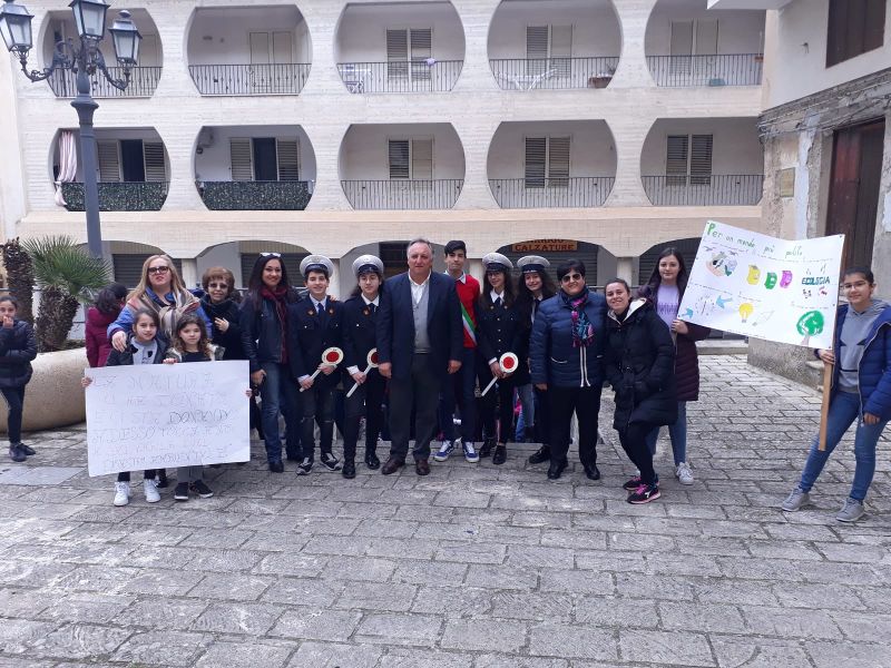 "Puliamo il mondo" oggi a Burgio con gli alunni dell'istituto "Roncalli"