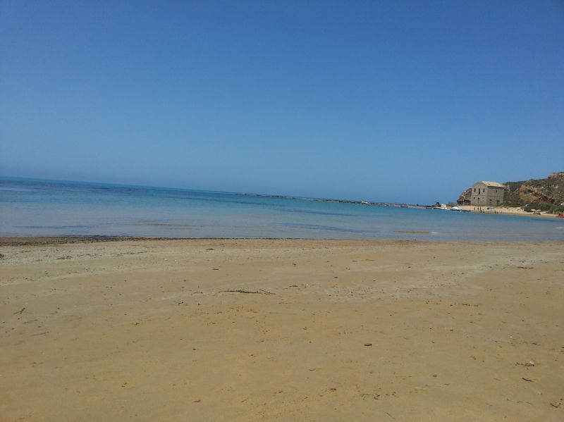 Avviata a Sciacca la pulizia straordinaria delle spiagge