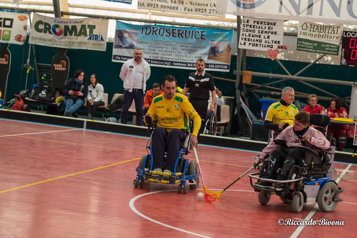 Grande successo per la campagna crowdfunding “Ruggisci con Noi!” promossa dai Leoni Sicani: acquistata una carrozzina elettronica sportiva.