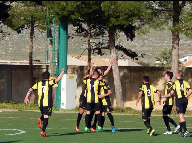 Il Real Menfi resta in Prima categoria, il Belmonte non si presenta allo spareggio