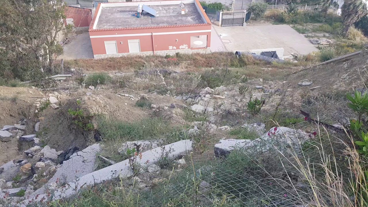 Viabilita' a San Marco, una frana continua