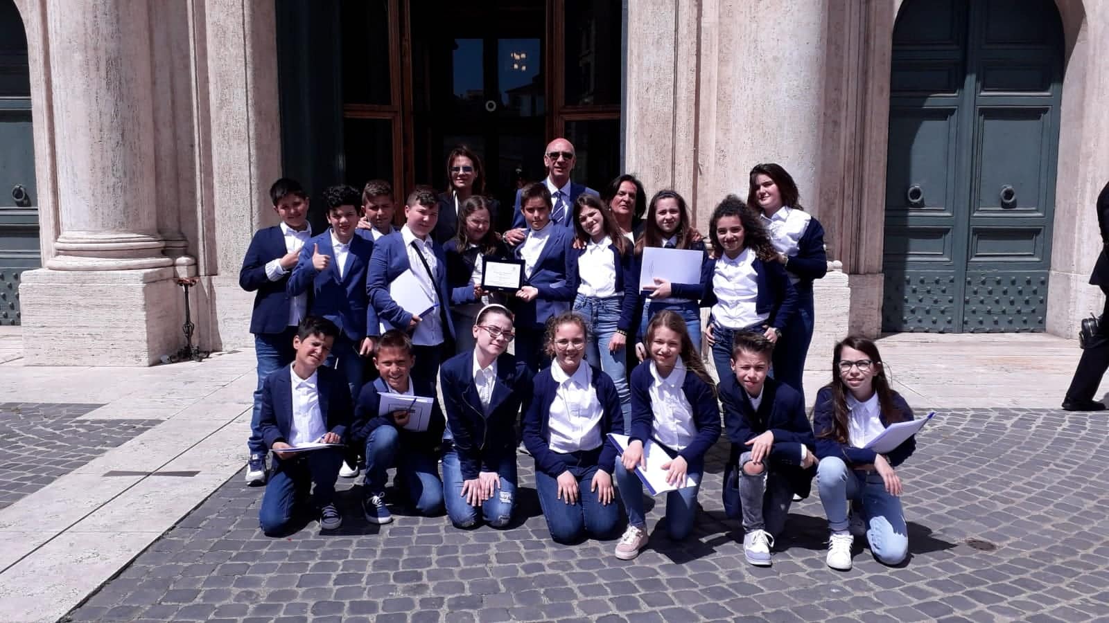 Gli studenti dell’Istituto Tomasi di Lampedusa di Santa Margherita di Belice vincono a Roma il concorso “Parlawiki”
