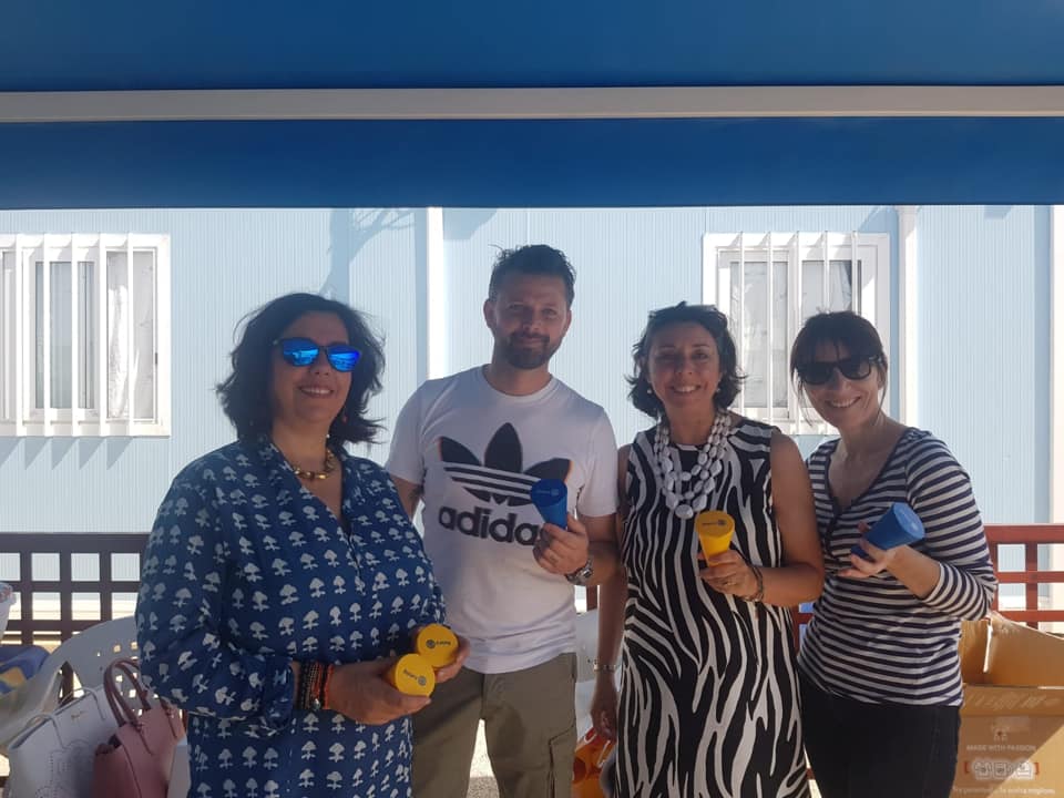 Posaceneri da spiaggia per chioschi e stabilimenti balneari di Sciacca donati dal Rotary