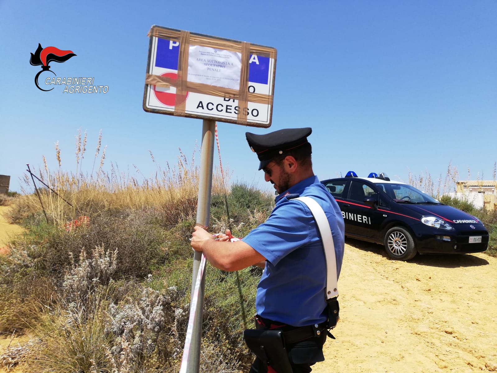 "Abusivismo edilizio in zona vincolata", sequestrati un terreno di 15 ettari e due manufatti a Realmonte