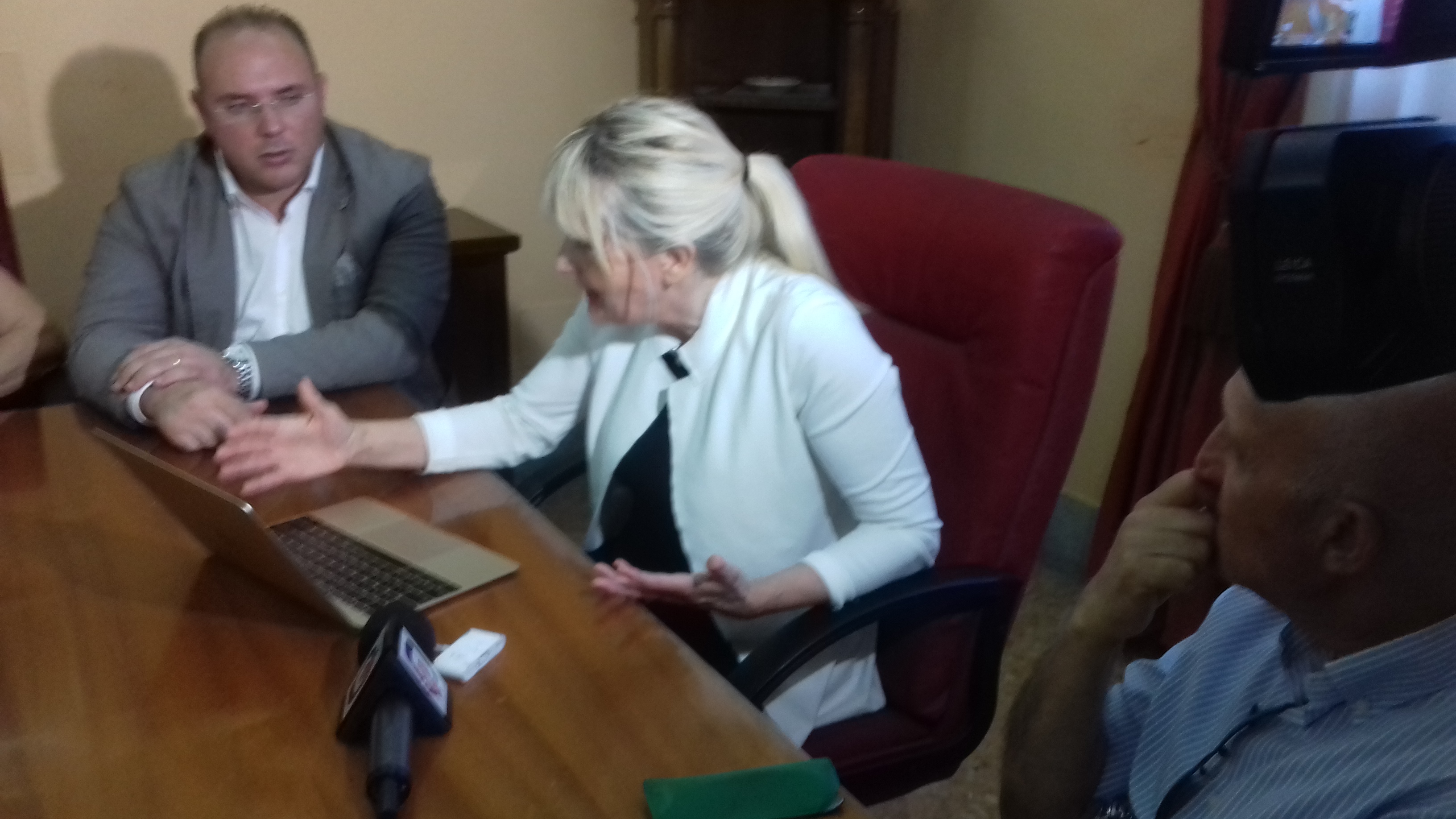 Petizione popolare,  raccolta di firme contro il progetto Moncada per salvaguardare Sciacca