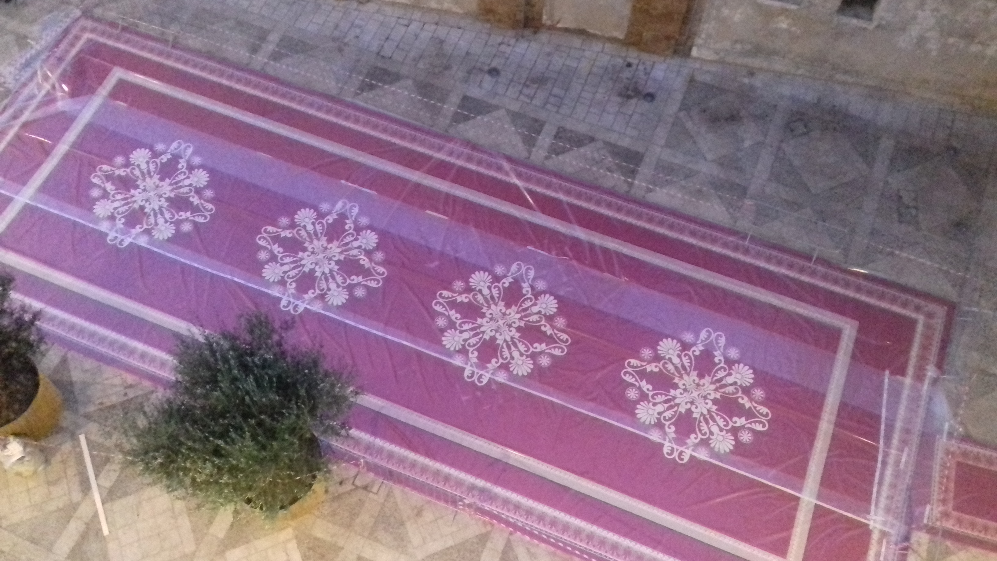 D&G a Sciacca: tappeti, bellezza e passerelle
