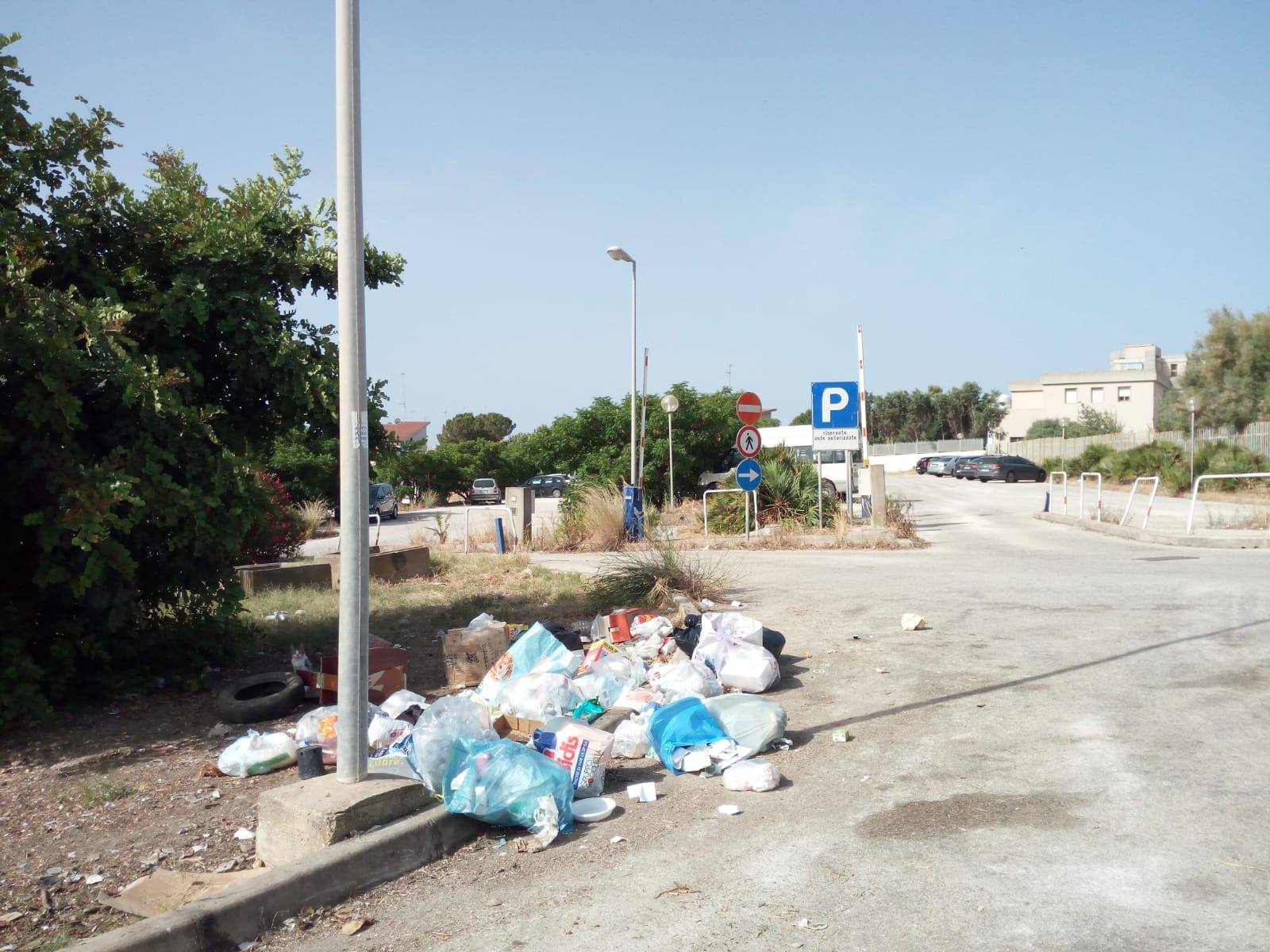 Via Lioni a Sciacca, sabato rimozione dei rifiuti e questa mattina altra spazzatura