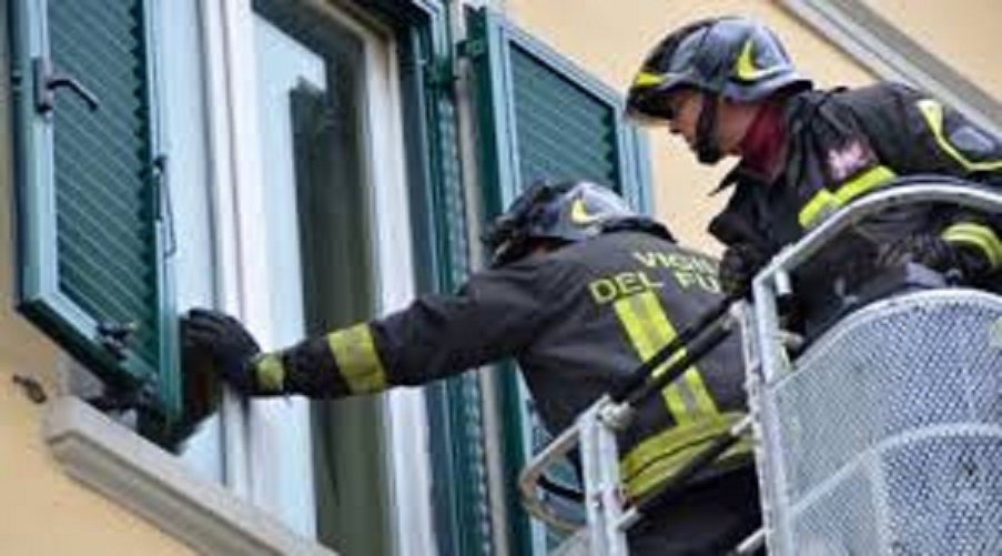 Incendio in una casa di Naro, muore un pensionato