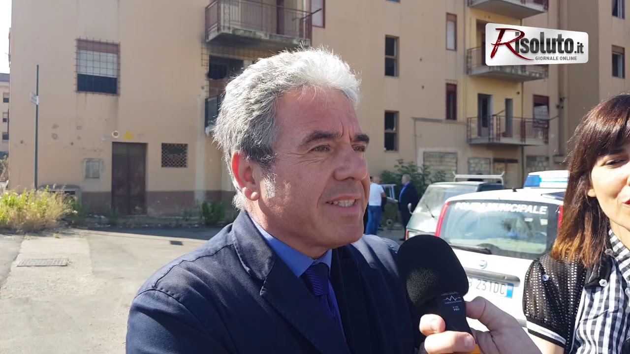 Questa mattina sgombero e inizio della bonifica della case popolari di Largo dei Martiri di via Fani a Ribera, l'Iacp: "A seguire demolizione e ricostruzione"