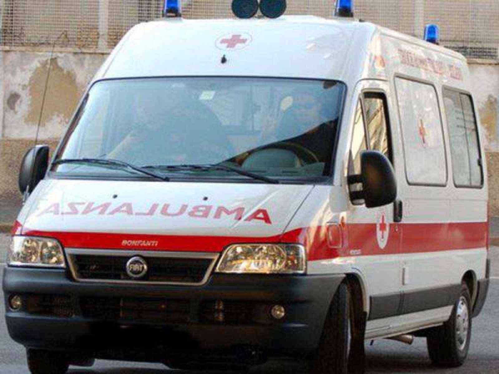 Gesto di autolesionismo di un imputato e al Tribunale di Sciacca arriva il 118