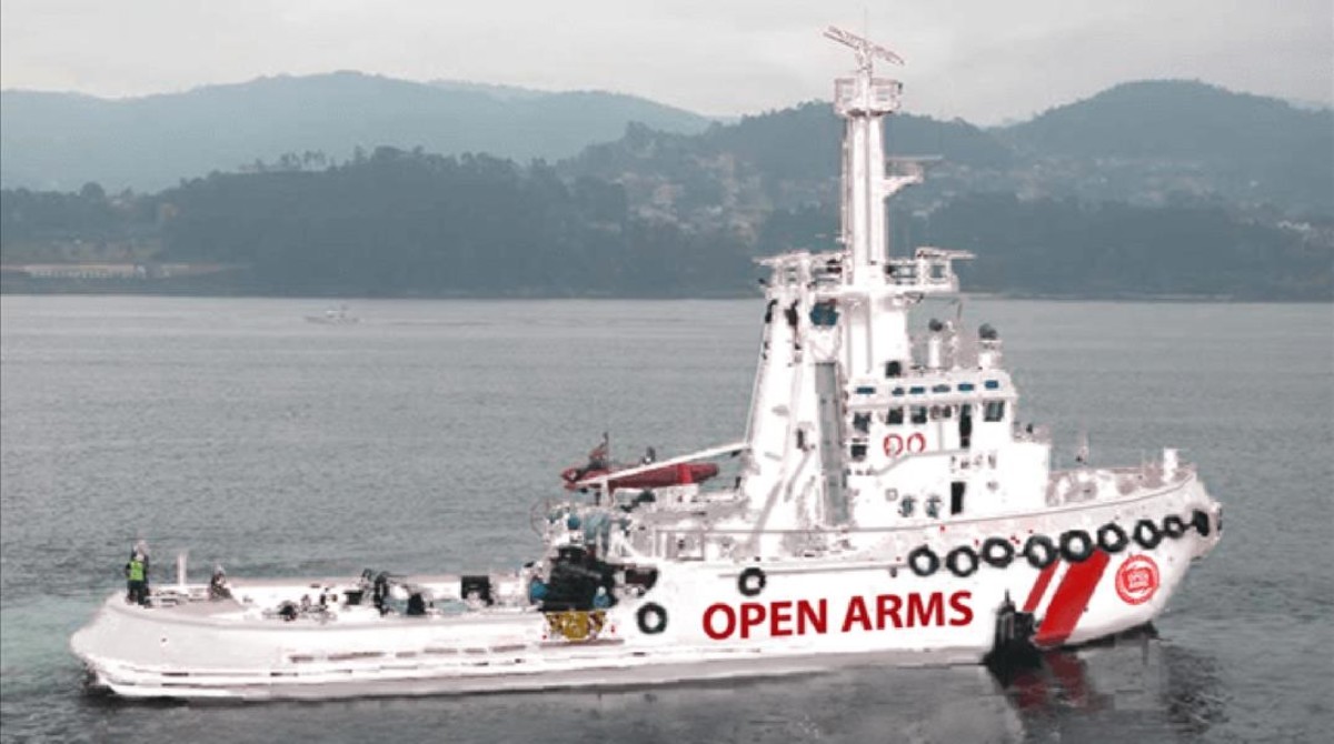 Open Arms, ancora polemiche: discordanze tra i report di Emergency e il medico di Lampedusa