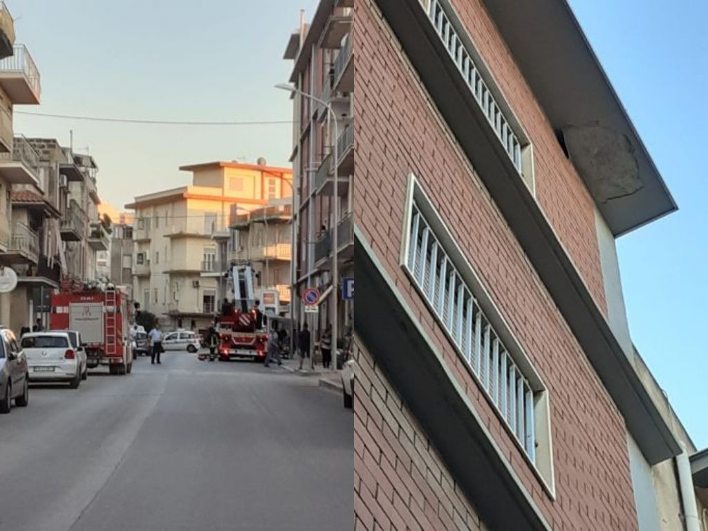 Cornicione pericolante in via Mazzini, traffico bloccato per eliminare il pericolo