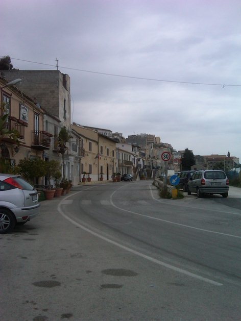 Zona a traffico limitato stasera in via Gaie di Ga raffe, esperimenti per una nuova zona dell'intrattenimento