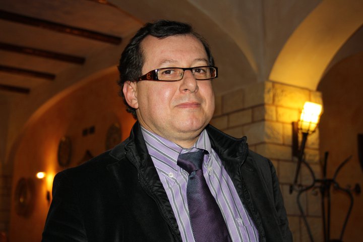 Tumore al polmone, Villa Sofia-Cervello in uno studio internazionale che migliora la sopravvivenza con protagonista l'oncologo di Sciacca Franco Verderame