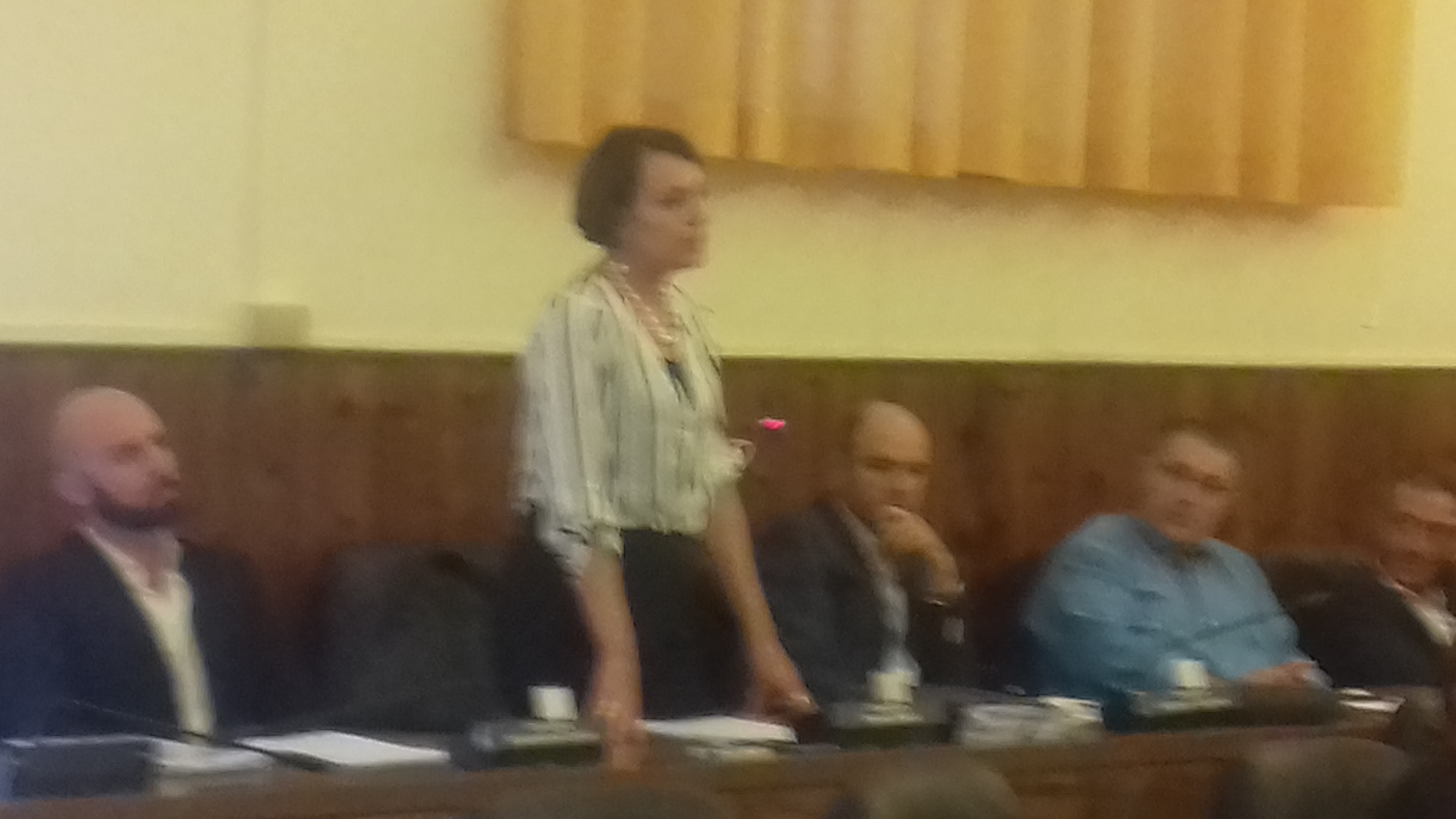 Consiglio comunale, l'altra opposizione:" Noi in aula con una rivoltella alla tempia"
