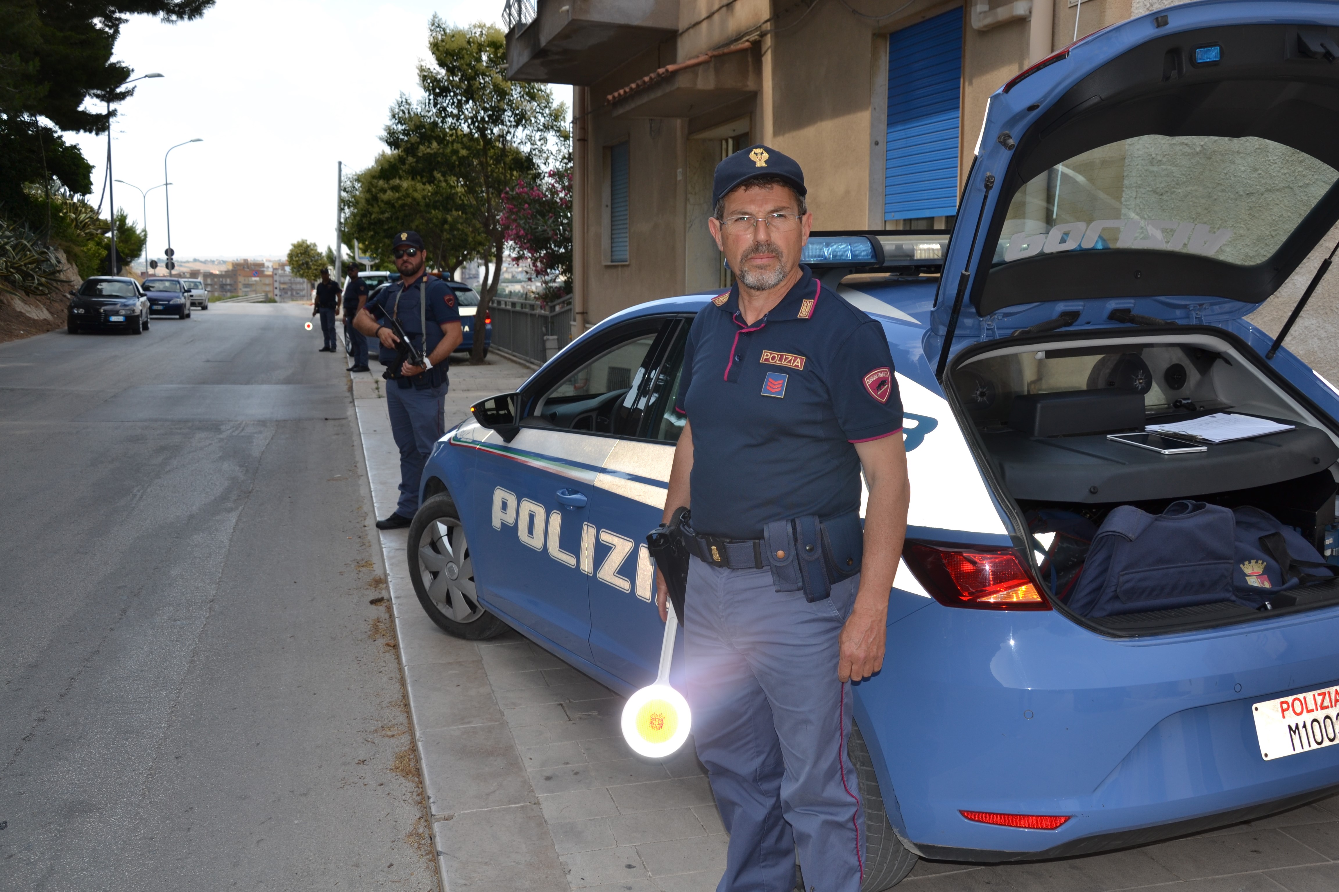 Raffica di controlli della polizia a Sciacca, multe ad automobilisti indisciplinati