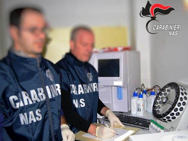 Agrigento: sequestrati 18 chili di cibo scaduto e apposti i sigilli ad un noto ristorante del centro
