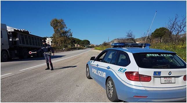 La polizia sequestra un’auto a Sciacca e denuncia un saccense per ricettazione