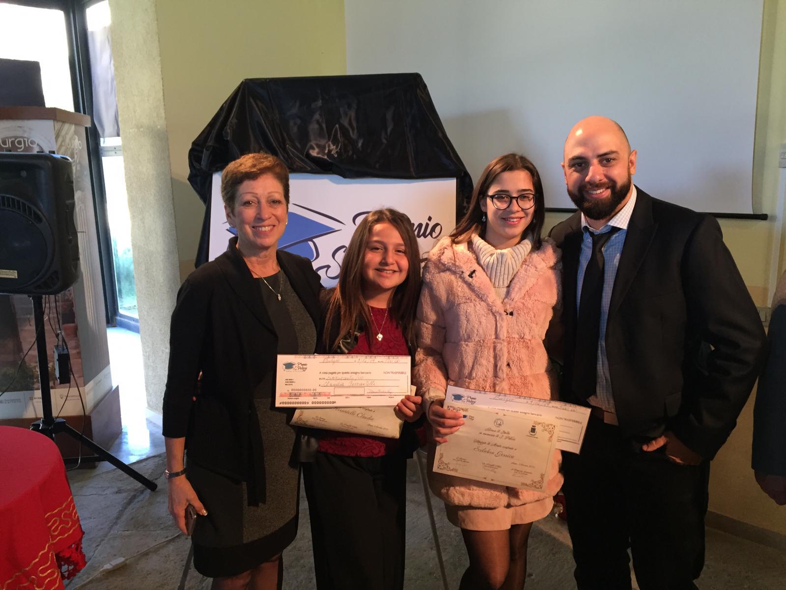 Burgio, le studentesse Gessica Scilabra e Claudia Ferrantelli ricevono il “Premio Sebastiano Polizzi”