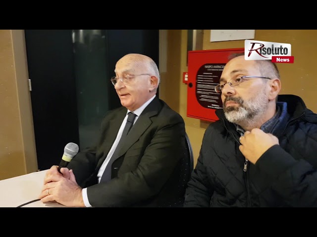 Cusumano mette i suoi fuori dalla maggioranza, ma frena sulla mozione di sfiducia alla Valenti:"Non saremo noi a determinare il vuoto di governo".