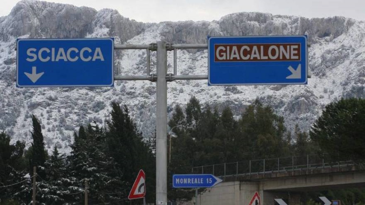 Fiocchi di neve in Sicilia per Capodanno
