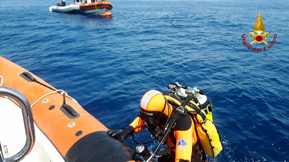 Terzo cadavere di sub ripescato a Termini Imerese con il volto sfigurato, è giallo sulla droga ritrovata sulle spiagge siciliane