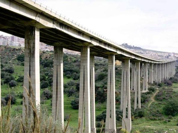 Protesta contro l'isolamento, pullman messo a disposizione dal Comune anche da Sciacca