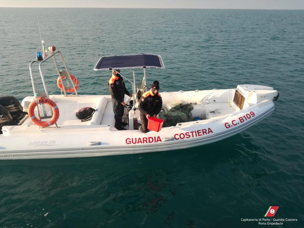 Ribera, sequestrate reti da pesca illegali dalla Guardia Costiera di Porto Empedocle