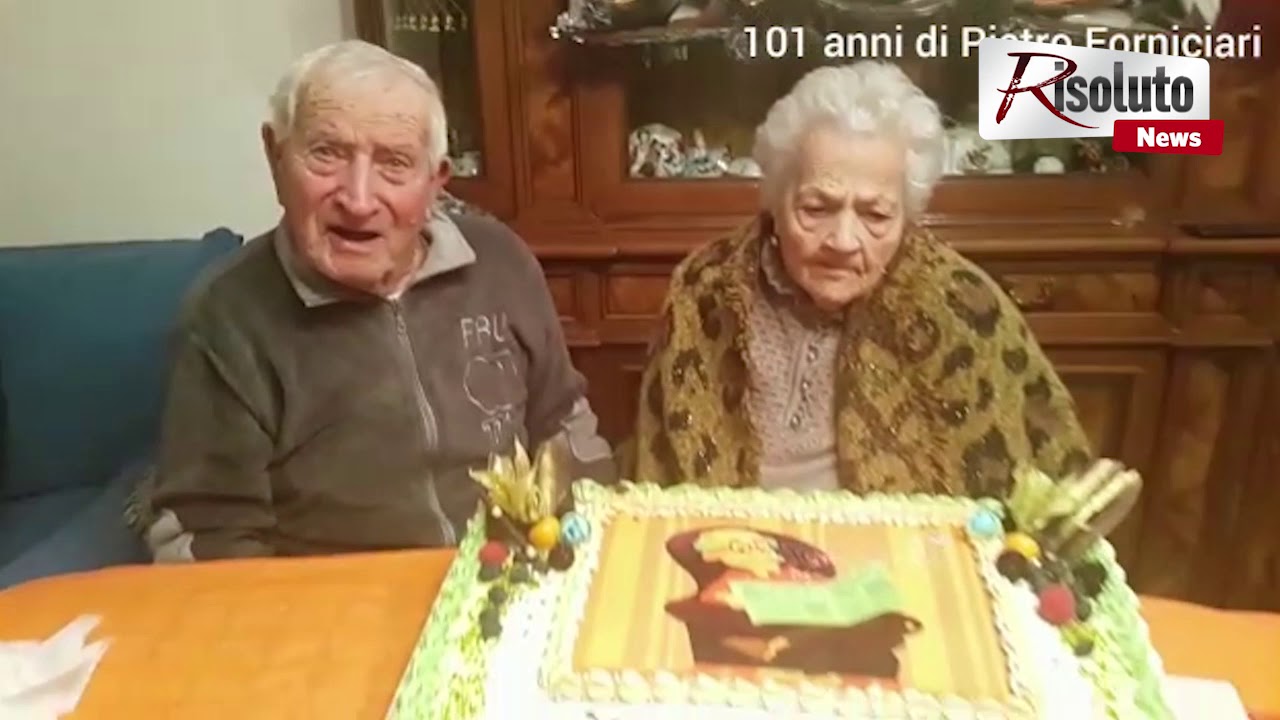 Santa Margherita, doppia festa per Nonno Pietro che spegne 101 candeline il giorno di San Valentino con il suo amore (Video)