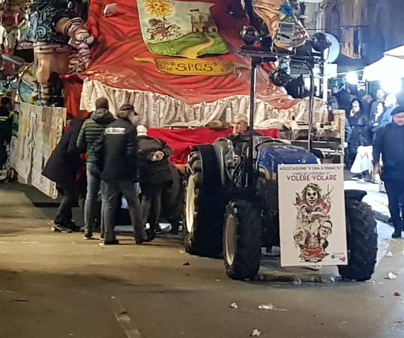 La morte del piccolo Salvatore al Carnevale di Sciacca, in corso gli accertamenti del commissariato di polizia