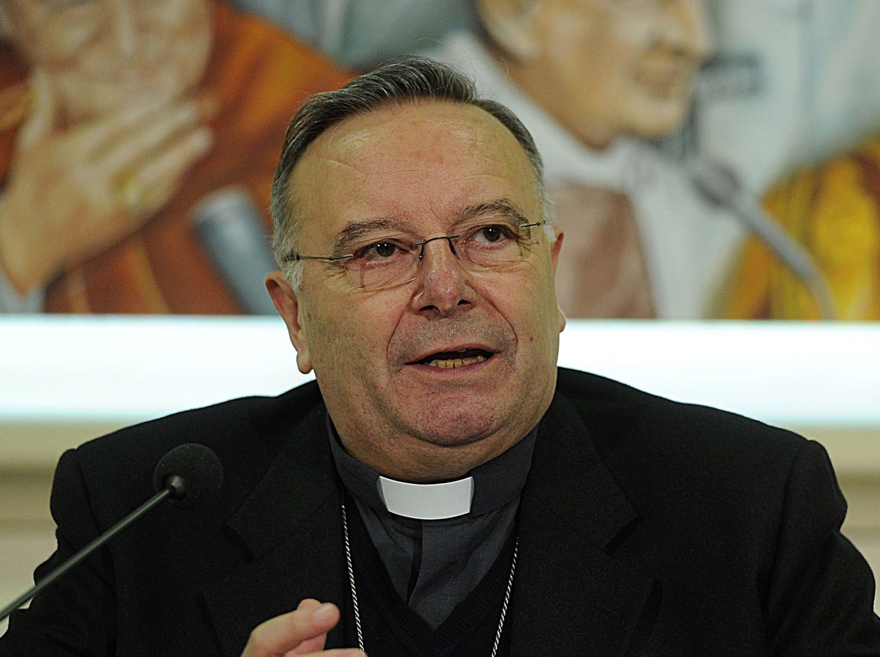 Sospese anche le processioni e le cresime, disposizioni ancora piu' stringenti per il Coronavirus anche dalla curia