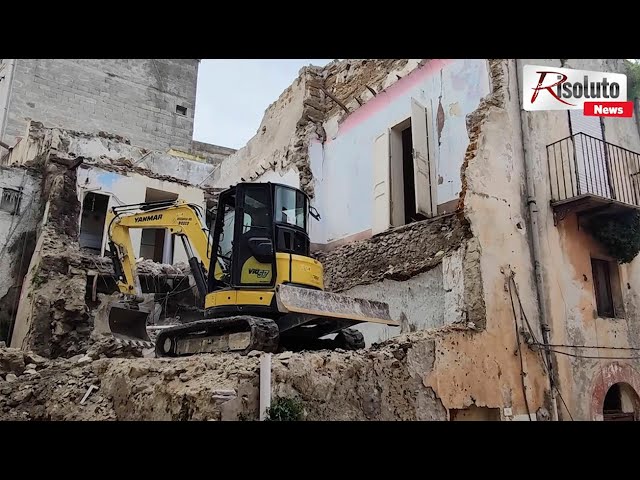 Demolita la parte pericolante della casa di via Oliveri a Sciacca (Intervista)