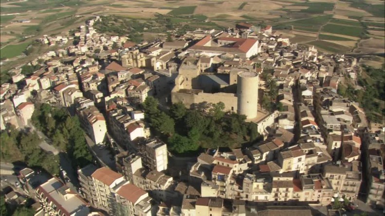 Agira e Salemi diventano "zone rosse", troppi contagi