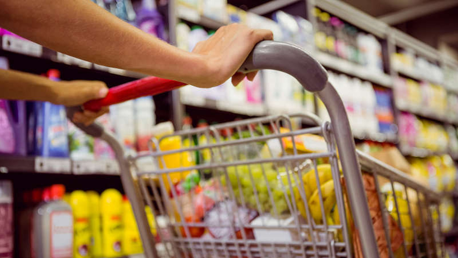 Un imprenditore di Sciacca dona al Comune tre tonnellate di generi alimentari