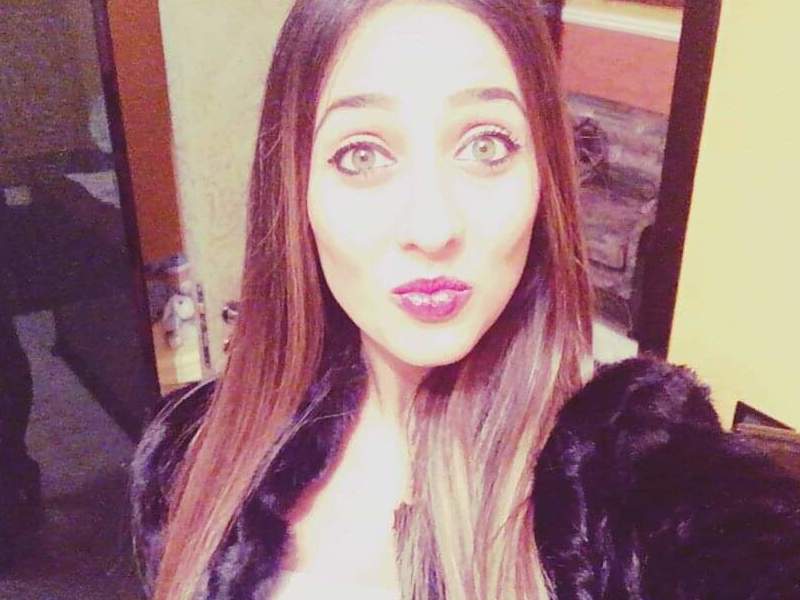 Lenzuola bianche al balcone, cosi' Favara rende omaggio al ritorno a casa della salma di Lorena Quaranta