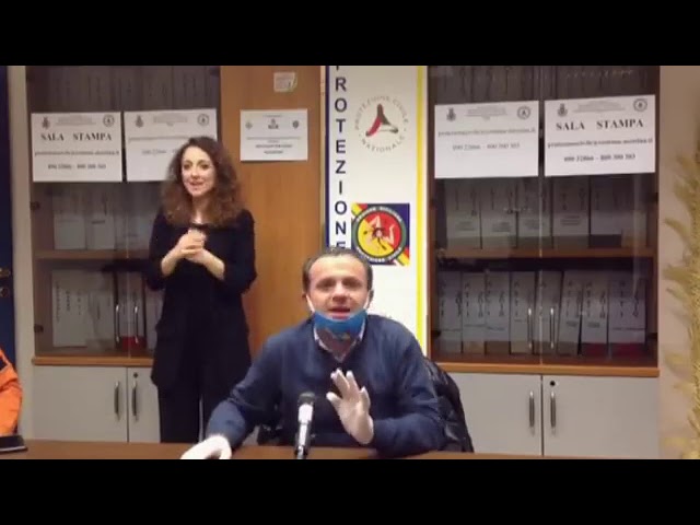 Il sindaco di Messina De Luca in vista della Pasquetta lancia l’hastag “Io rustu a casa” (Video)