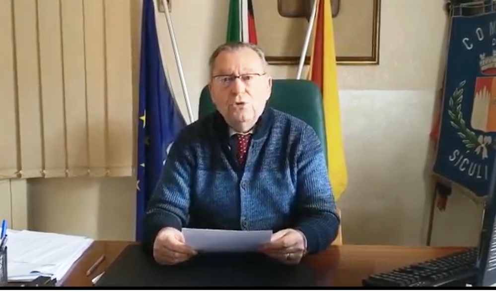 Il sindaco di Siculiana: “Vietato il transito dei migranti durante tutta l’emergenza sanitaria”