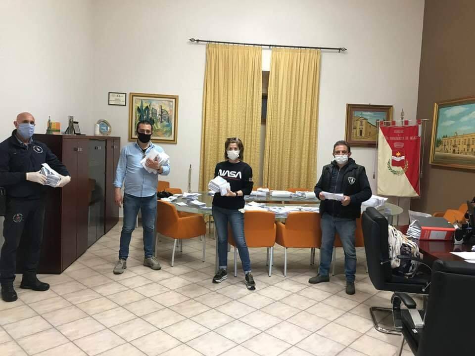 A Menfi e Santa Margherita Belice si distribuiscono 22.500 mascherine
