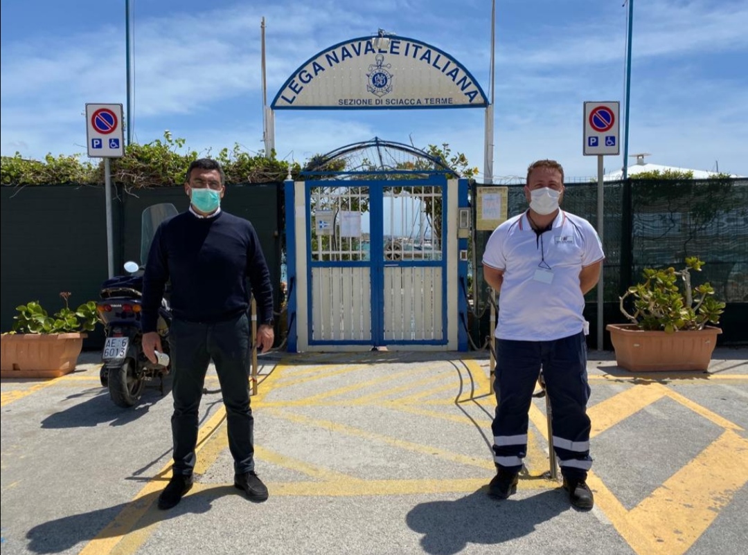Sciacca, la Lega Navale dona alla Guardia Costiera ausiliaria dispositivi anti Covid-19