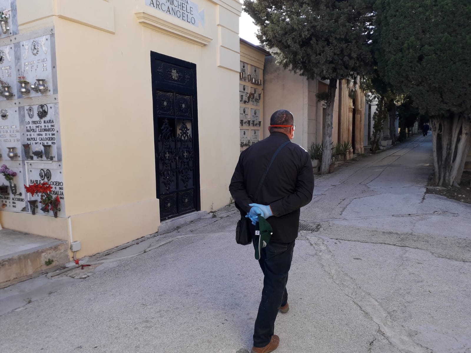 Riaperto questa mattina il cimitero di Sciacca, trenta persone per volta